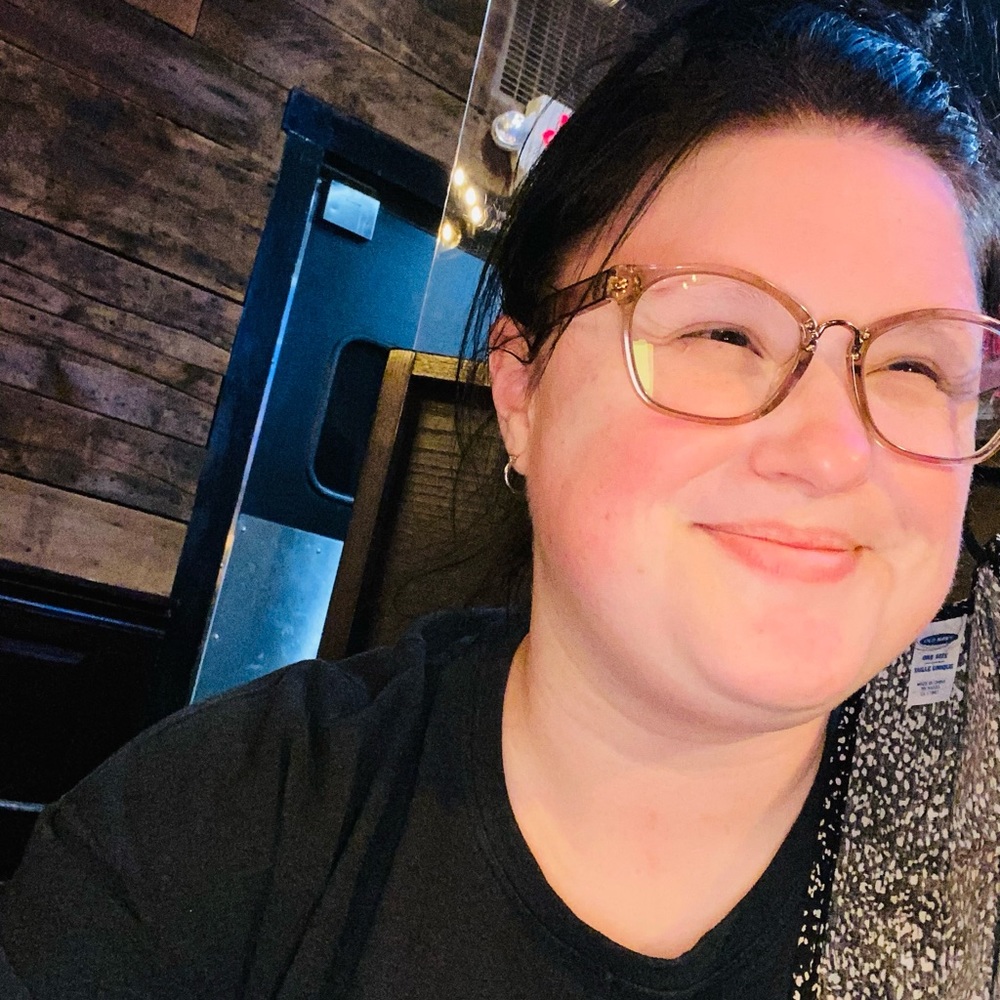 Meet your Posher, Ashley